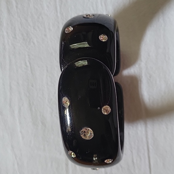 Acrylic Crystal Cuff - Picture 2 of 3